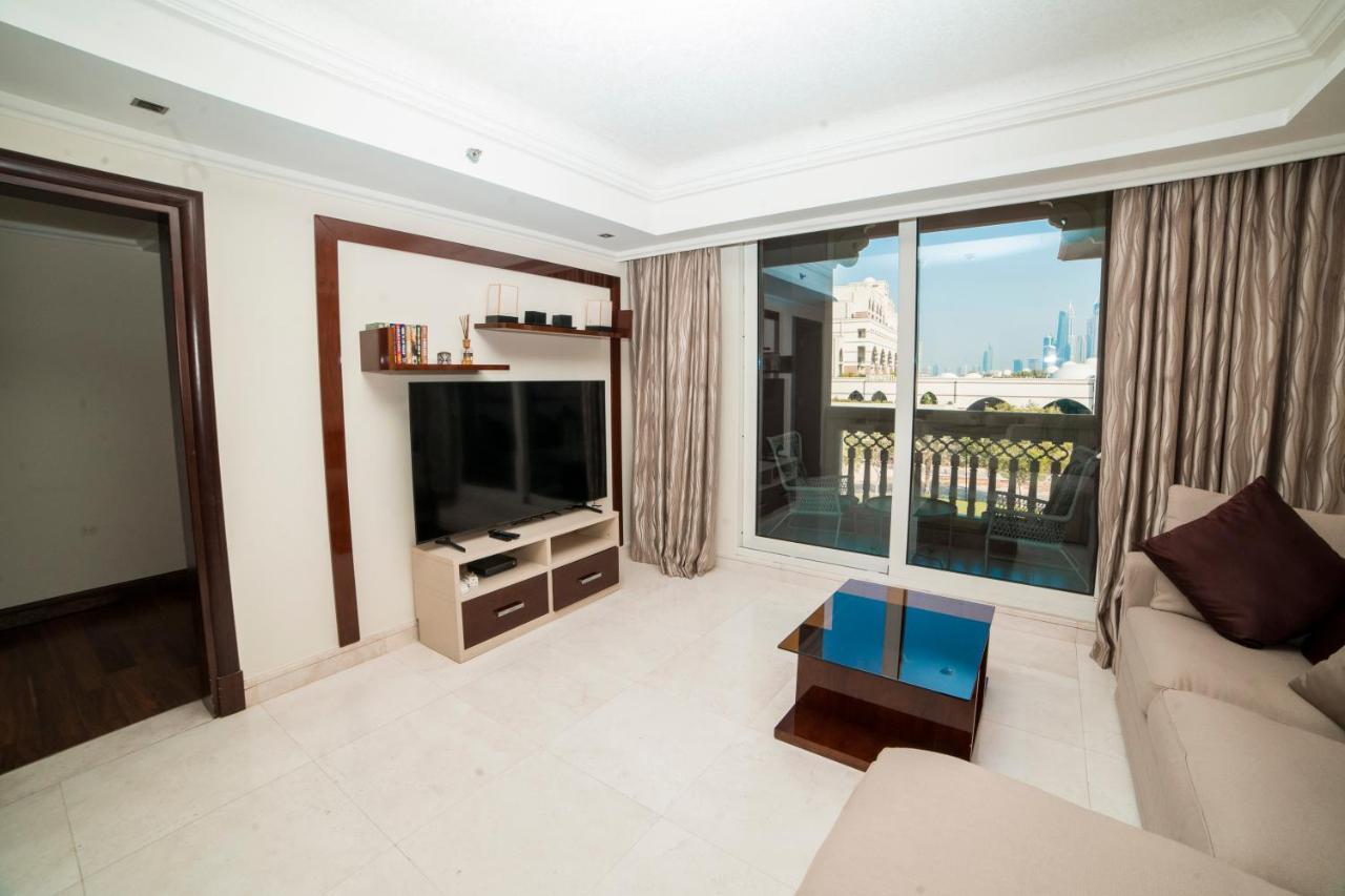 1-Bedroom Apartment With Pool Dubai Exterior photo